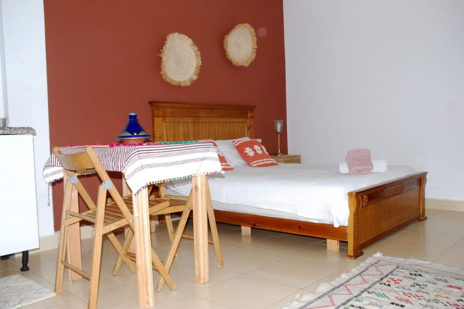 Studio Lumineux Avec Terrasse Tangier Bagian luar foto