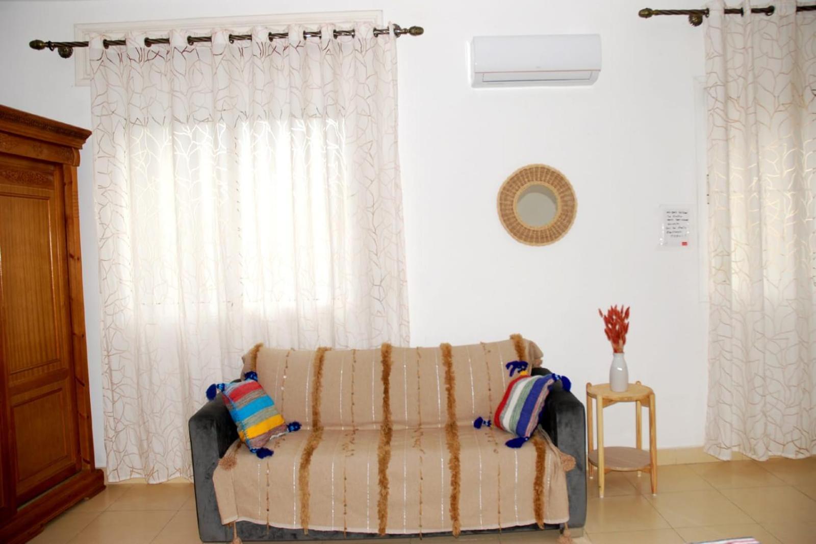 Studio Lumineux Avec Terrasse Tangier Bagian luar foto
